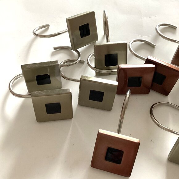 Square Shower Curtain Hooks Set 0f 12 Bathroom - Picture 2 of 4